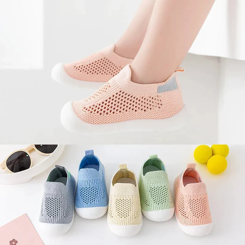 Baby toddler shoes, soft-soled non-slip baby shoes, one-step children's boy or girl