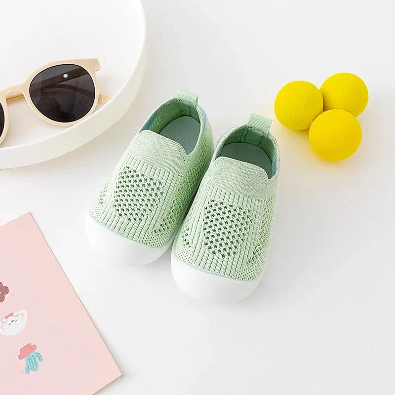 Baby toddler shoes, soft-soled non-slip baby shoes, one-step children's boy or girl