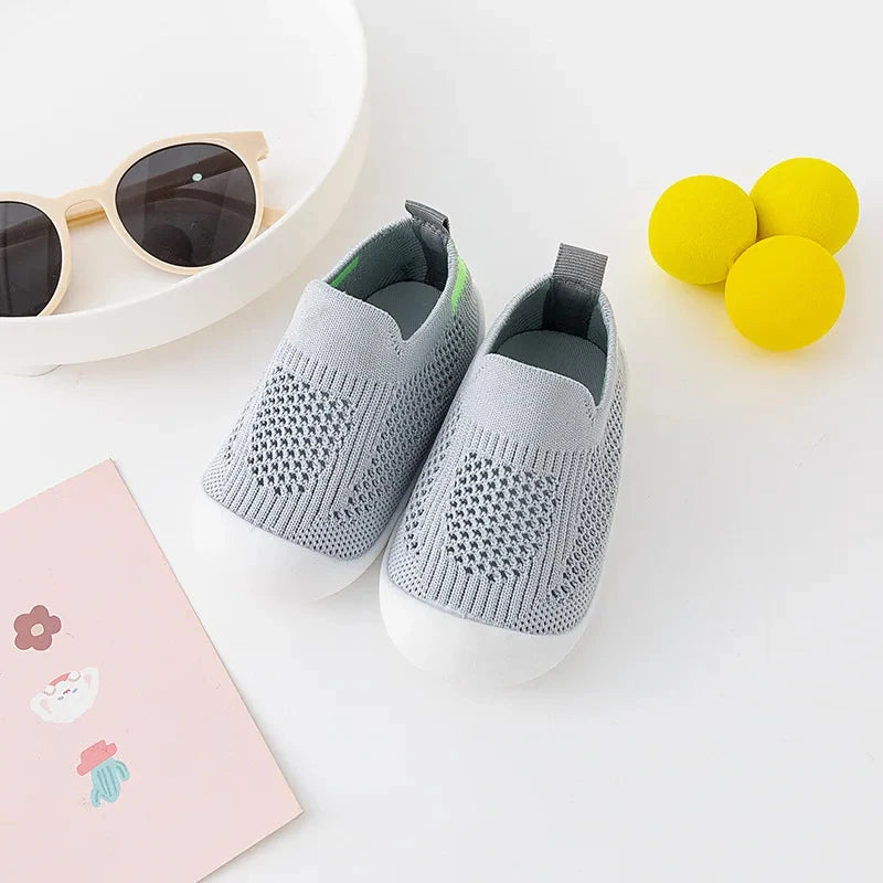 Baby toddler shoes, soft-soled non-slip baby shoes, one-step children's boy or girl