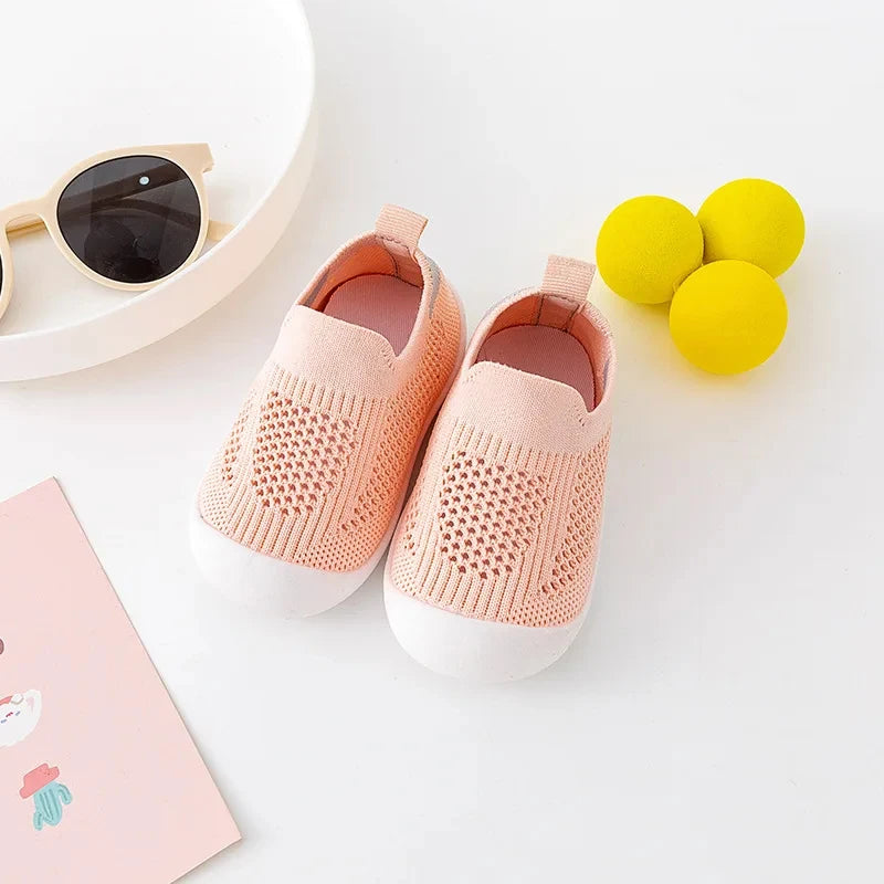 Baby toddler shoes, soft-soled non-slip baby shoes, one-step children's boy or girl